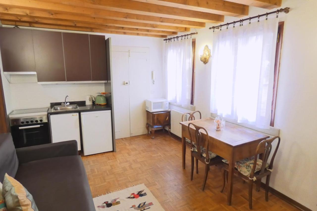 Apartament Delicious Near St. Square *